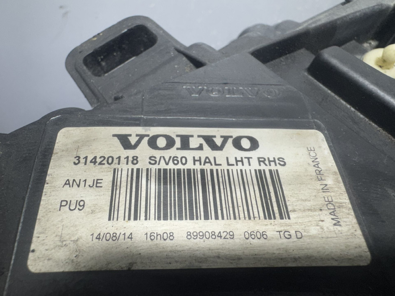 DIJELOVI FAR VOLVO S60/V60 > 14 - 19 31420118