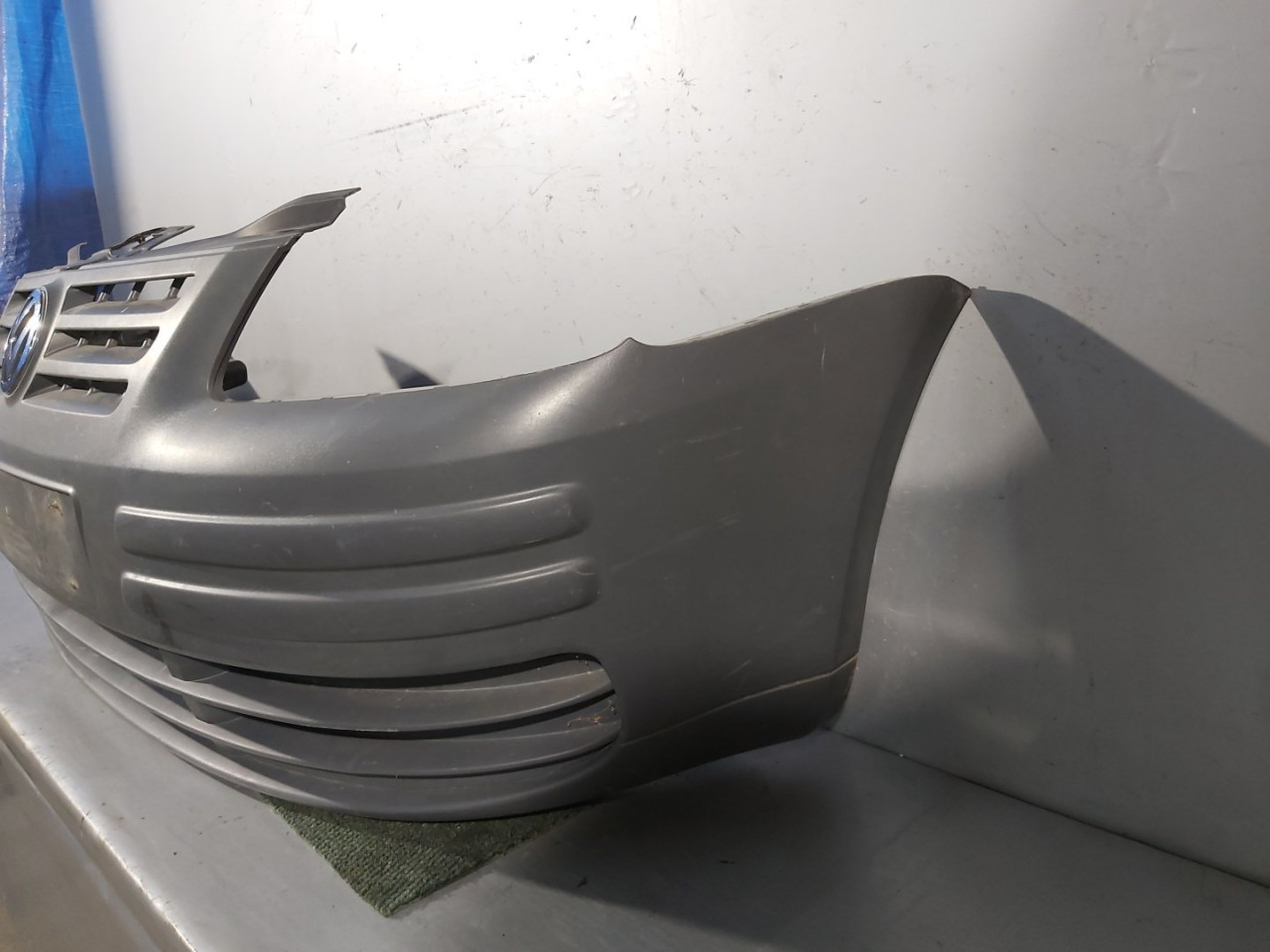 DIJELOVI BRANIK VW CADDY > 03-10 2K0807221