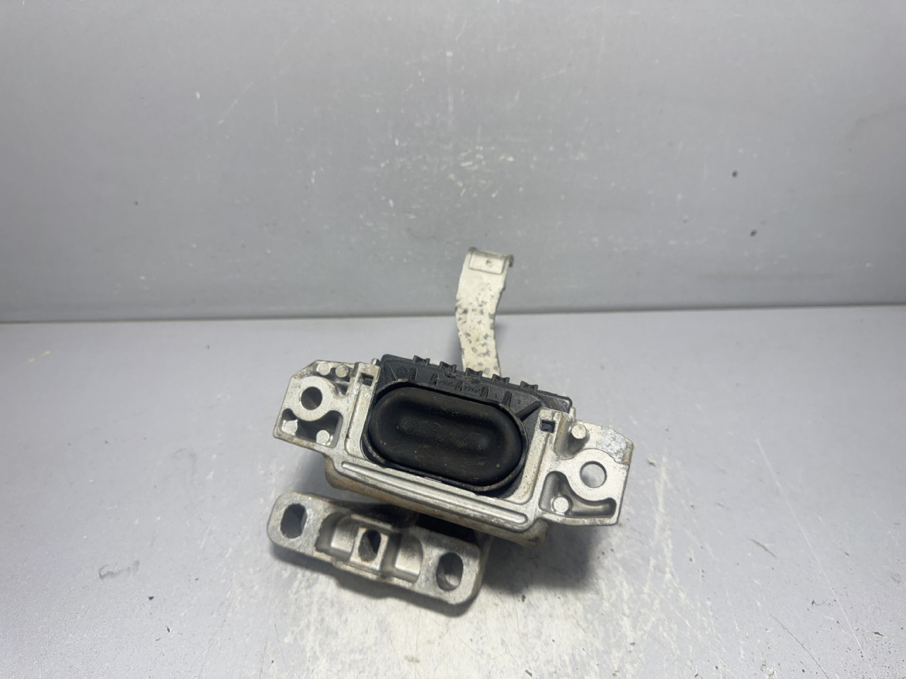 NOSAC MOTORA SKODA KAROQ > 17- 5Q0199262DM
