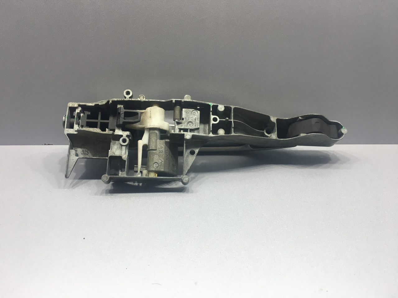 RUCKA VRATA PEUGEOT 207 > 09-12 9680168580