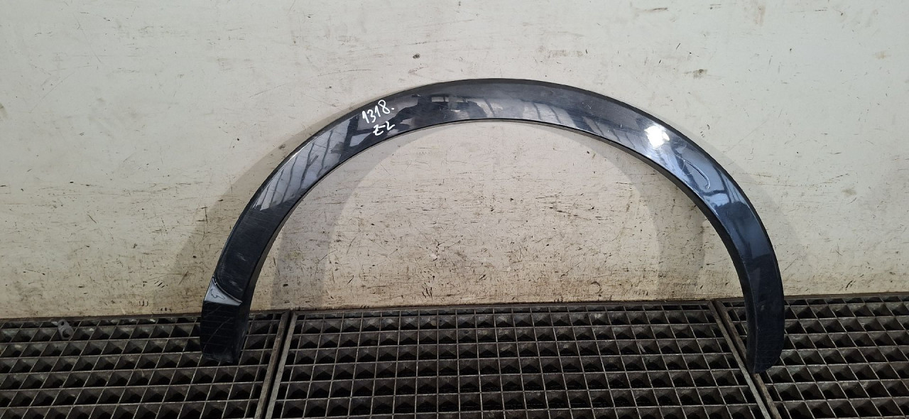 DIJELOVI RUB BLATOBRANA AUDI Q3 > 11-15 2.0 8U0853817B