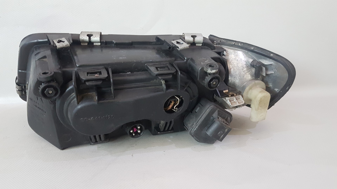 DIJELOVI FAR AUDI A3 > 96-03 AD016014 4411126R