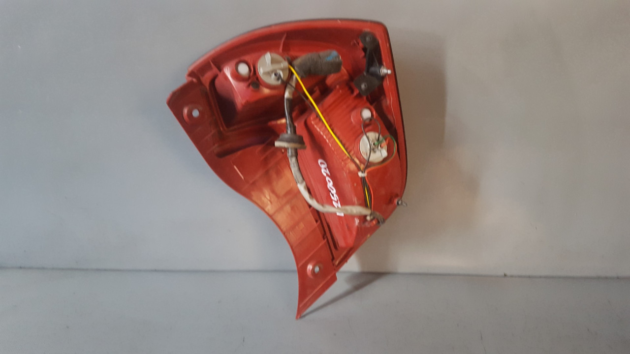 DIJELOVI STOP SVJETLO KIA PICANTO > 11-15 924011Y0