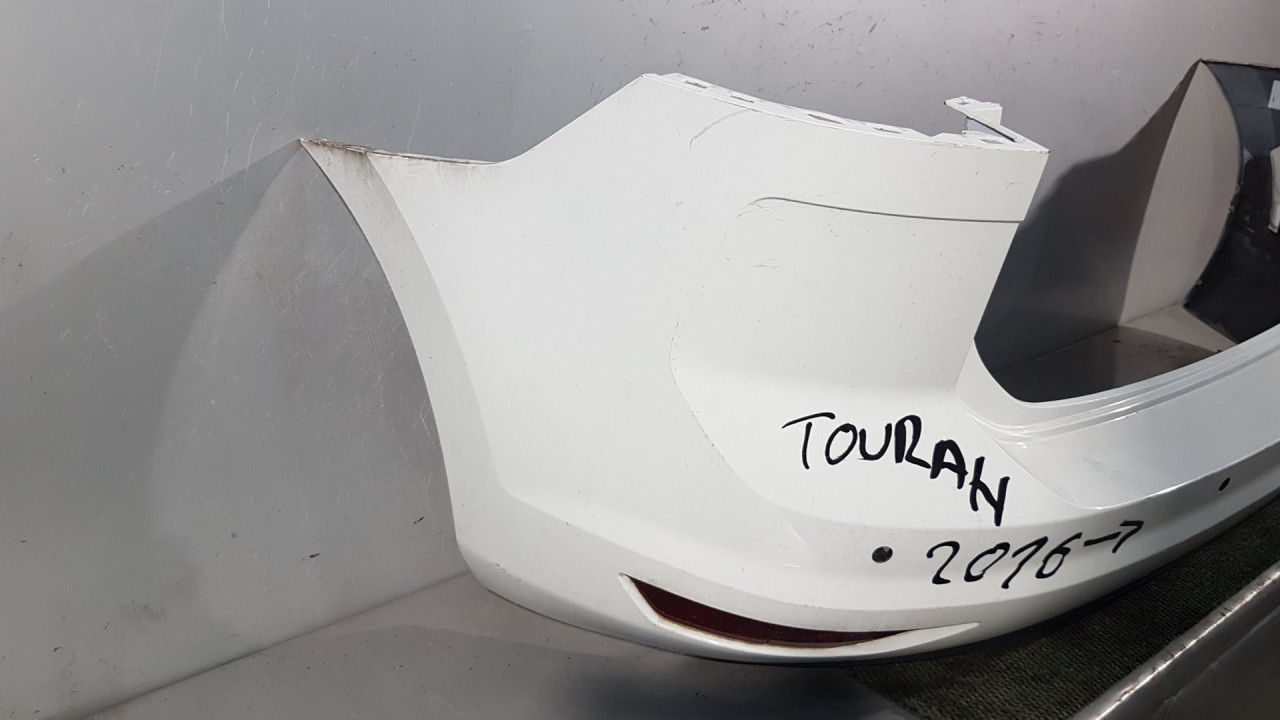 DIJELOVI BRANIK VW TOURAN > 15- 5TA807421A