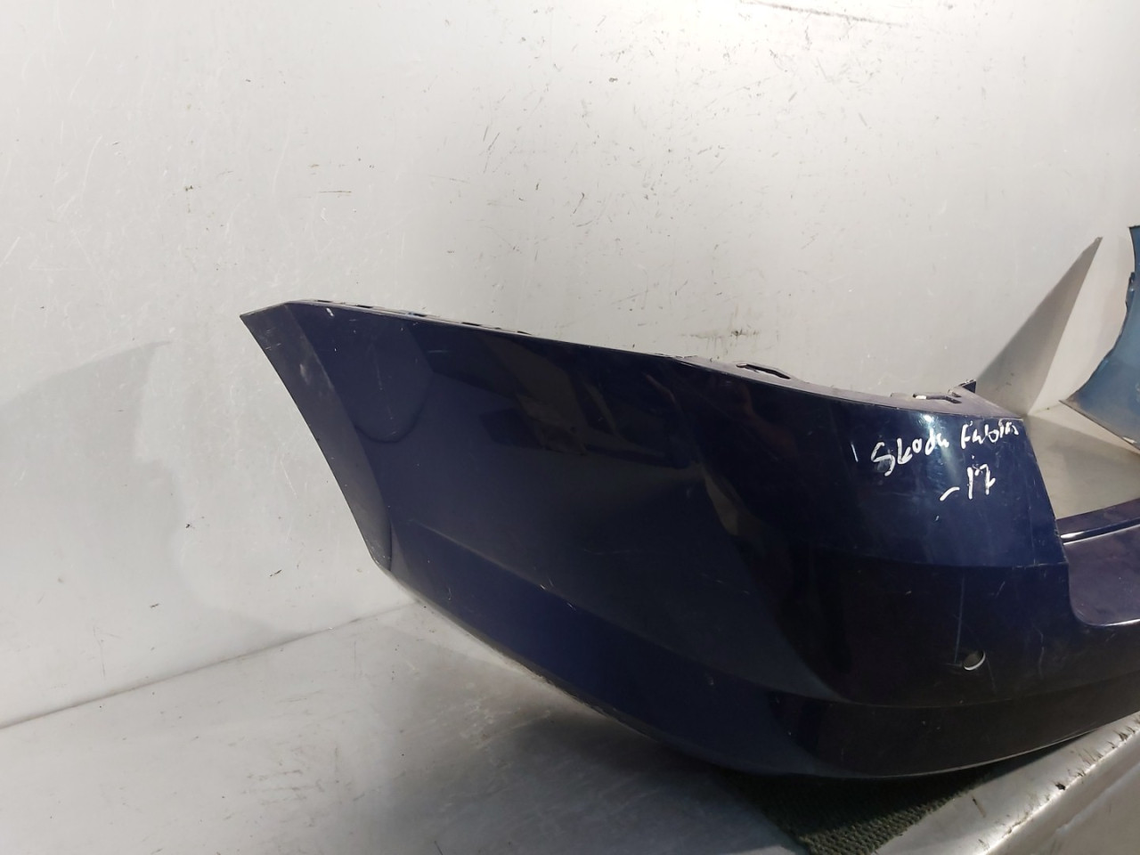 DIJELOVI BRANIK SKODA FABIA > 14- 6V9807421