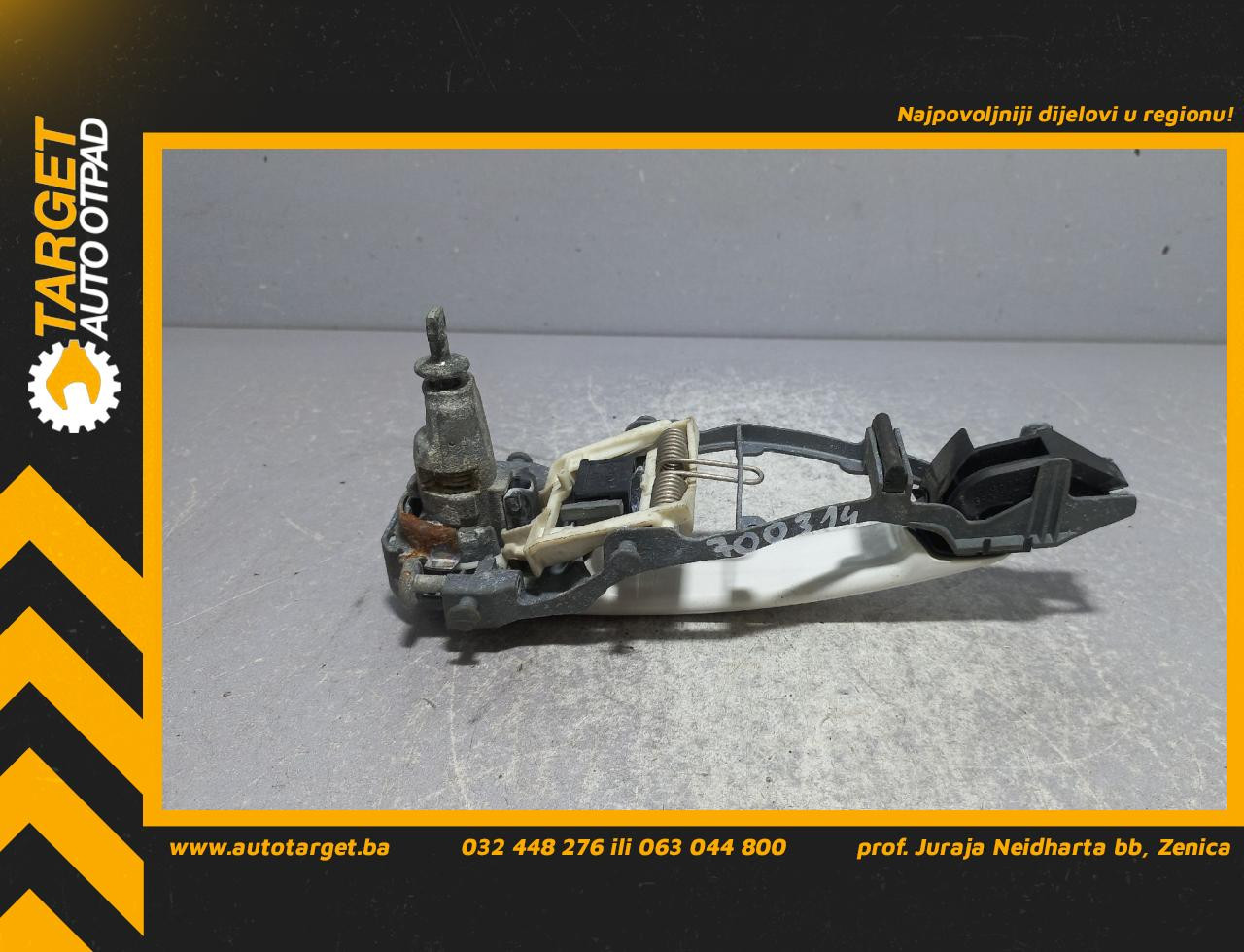 DIJELOVI RUCKA VRATA SKODA FABIA > 07-10 1.4 3B08372