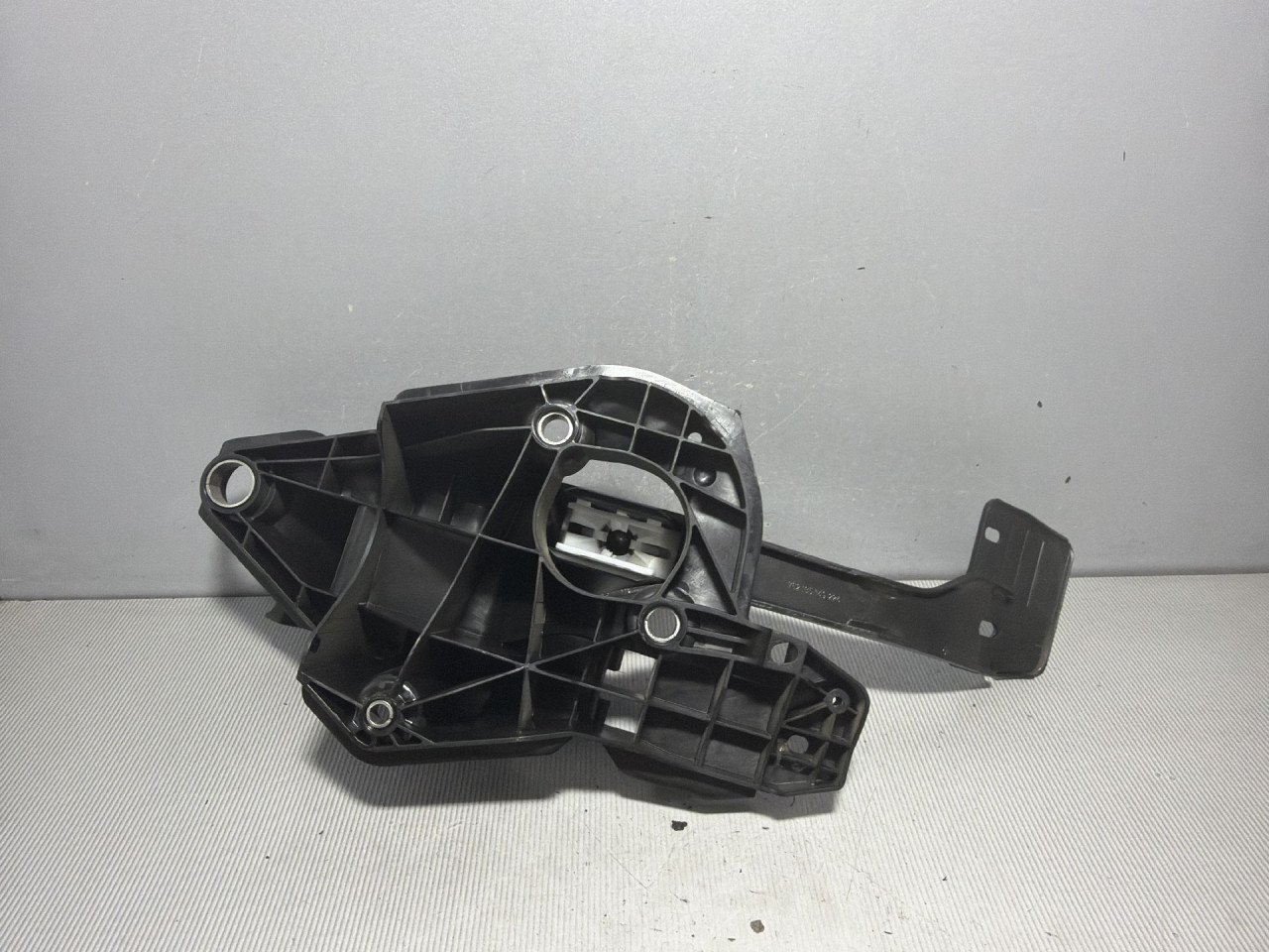 DIJELOVI PAPUCICA KOCNICE SKODA OCTAVIA > 17-19 1.6 5Q2723058AN