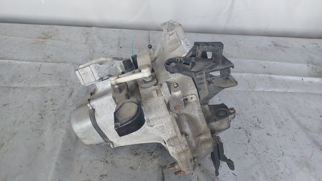 DIJELOVI MJENJAC PEUGEOT 208 > 15-19 20A701
