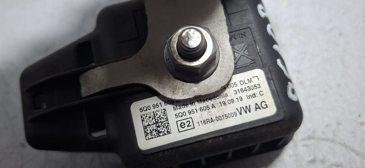 DIJELOVI ELEKTRONIKA ALARMA AUDI A6 4K > 18- 2.0 5Q0951605A