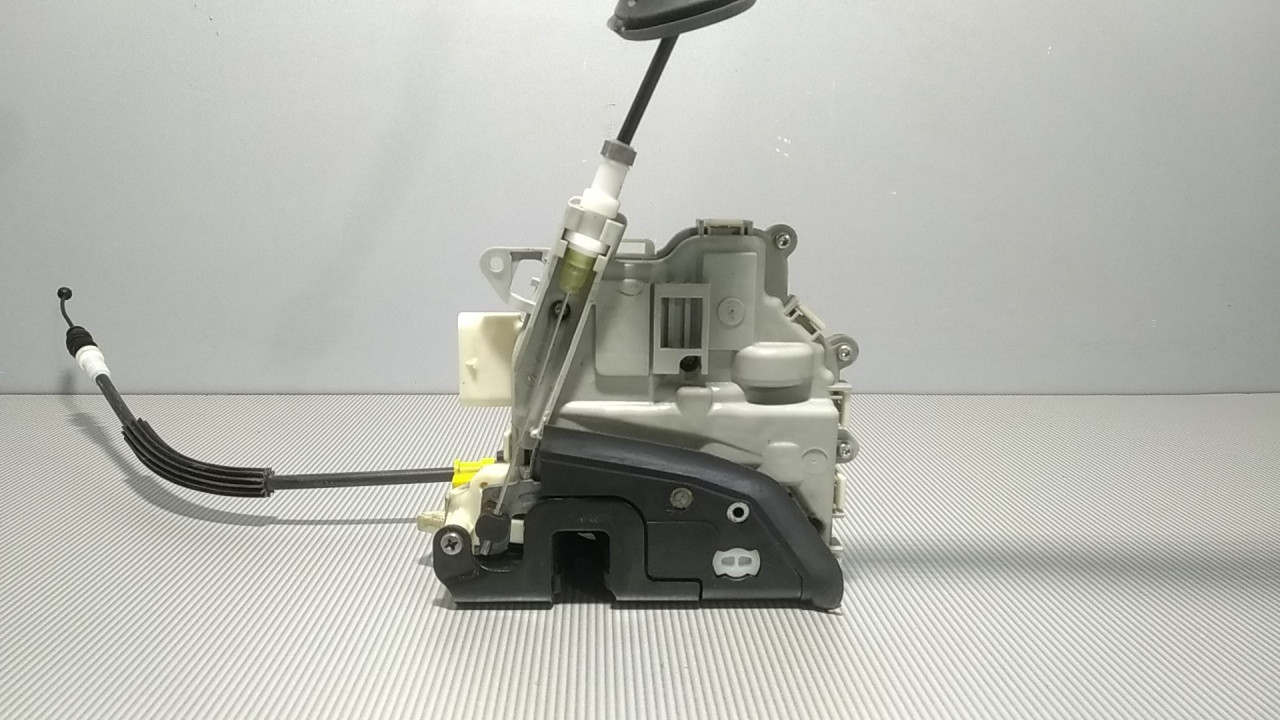 DIJELOVI BRAVA VRATA AUDI A6 4G > 11-14 8J1837016C