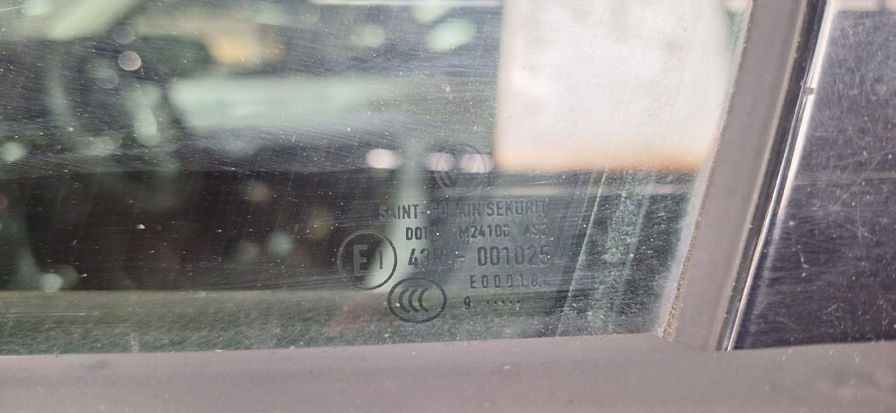 DIJELOVI STAKLO VW GOLF 6 > 08-12