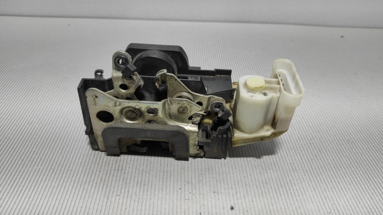 DIJELOVI BRAVA VRATA ALFA ROMEO 147 > 00-05 B792
