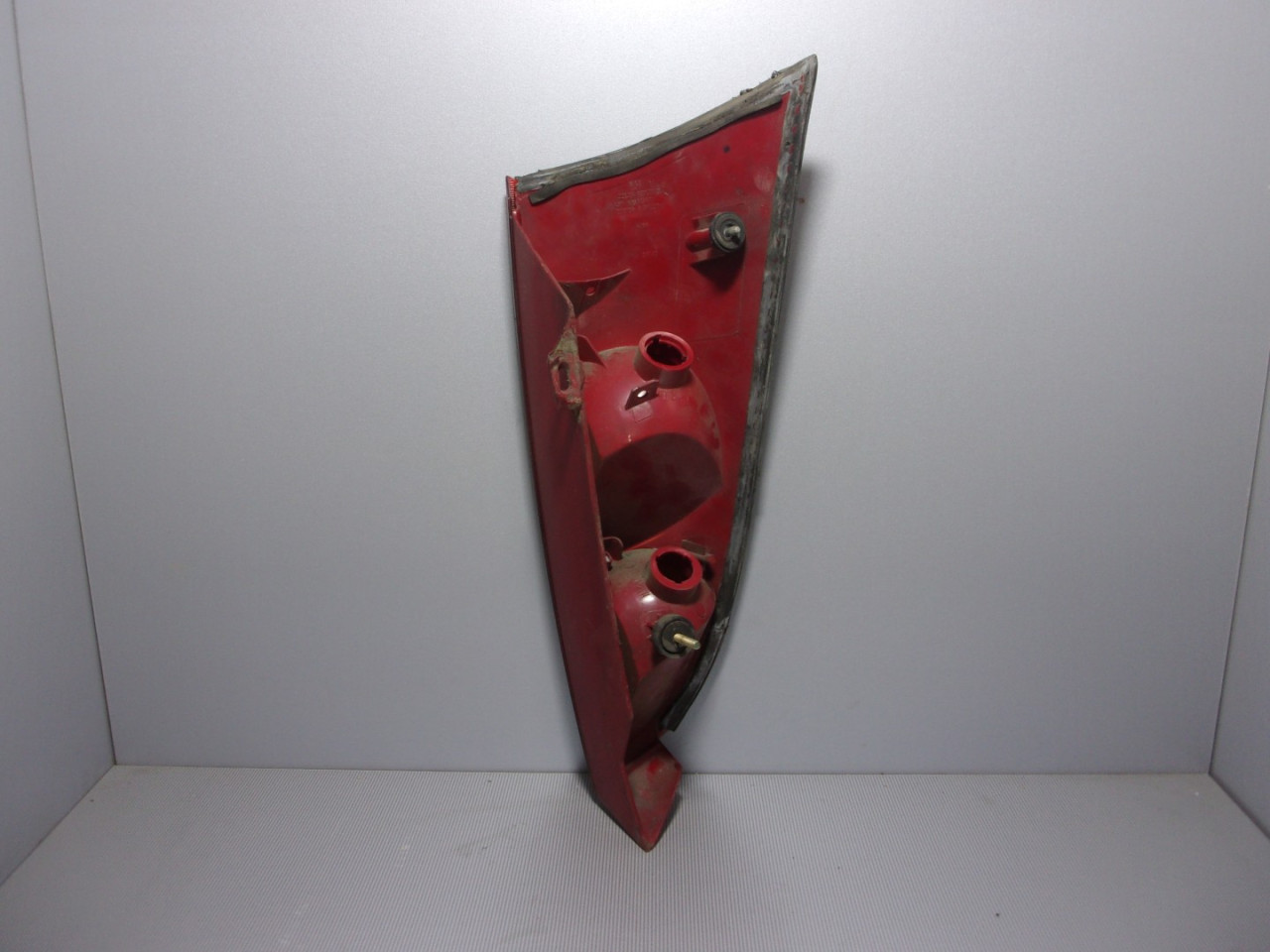 DIJELOVI STOP SVJETLO FORD FOCUS > 01-05 FD424015