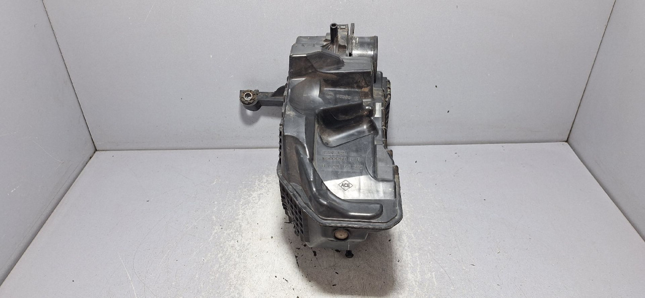 KUCISTE FILTERA ZRAKA DACIA LOGAN > 13-16 165001258R