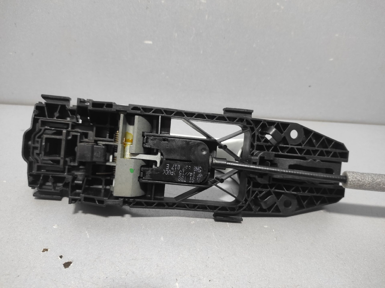DIJELOVI RUCKA VRATA VW GOLF 7 > 12-16 5N0839885H