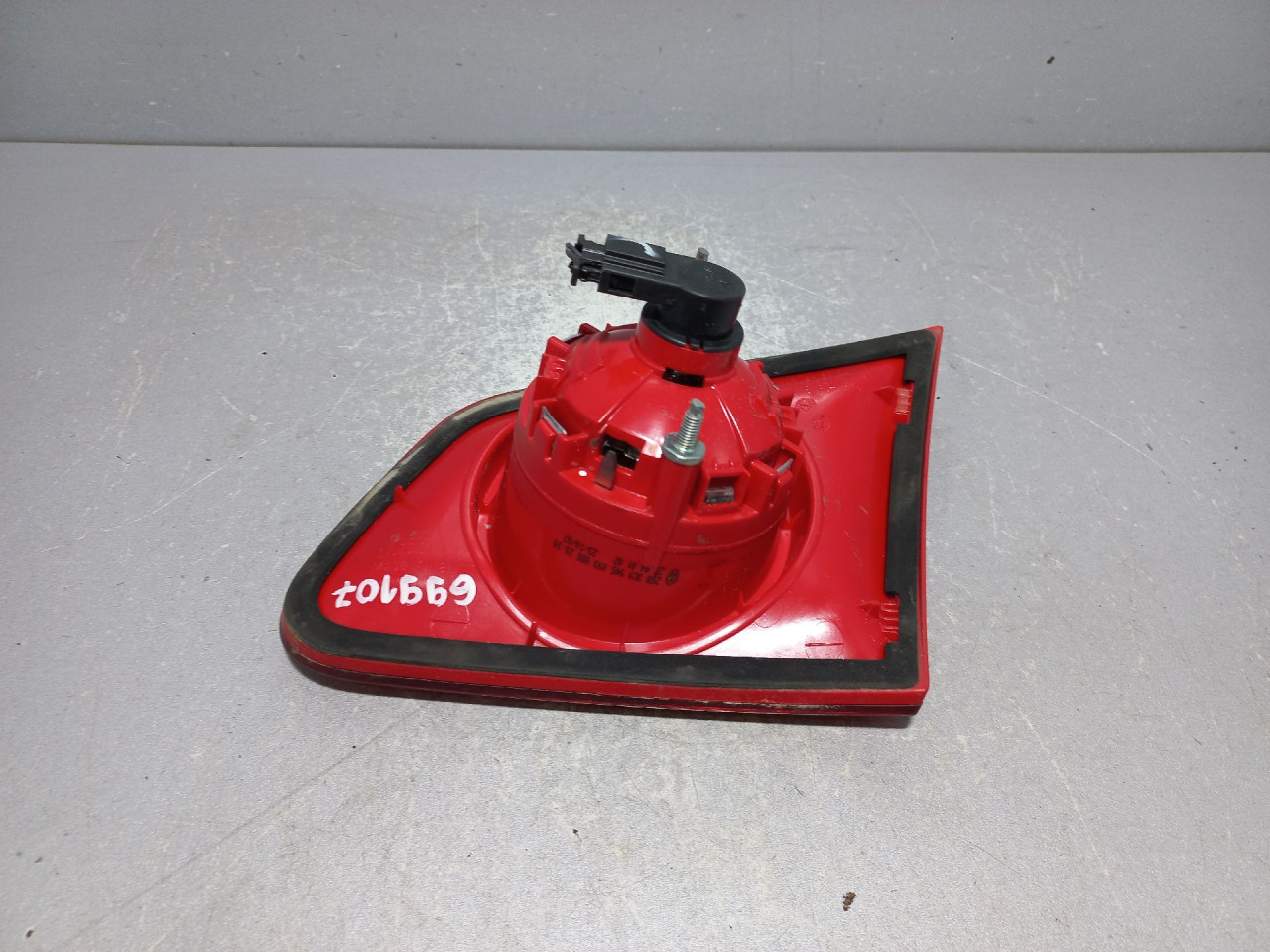 STOP SVJETLO VW PASSAT B6 > 05-10 3C9945093
