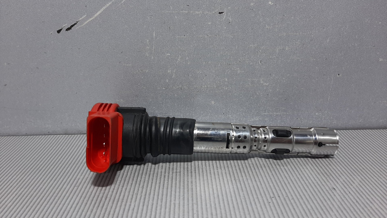DIJELOVI BOMBINA AUDI A8 (4E) > 02-10 077905115T