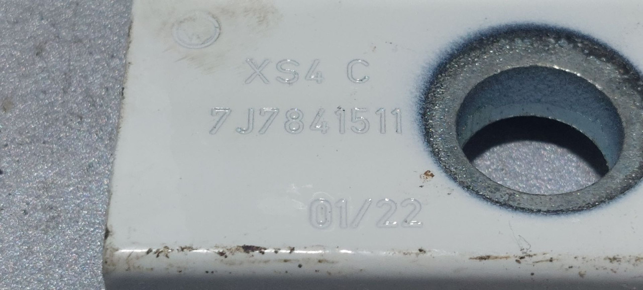 DIJELOVI BAGLAMA VW T5 > 03-09 7J7841511