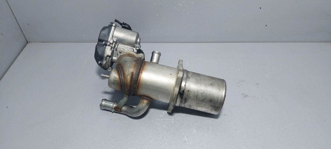 HLADNJAK EGR VENTILA AUDI A4 (B8) > 12-15 04L131512A