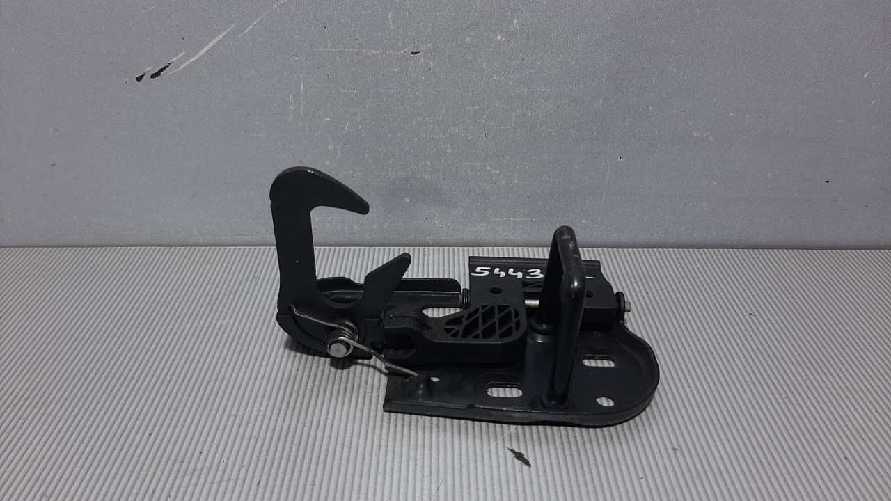 BRAVA HAUBE VW PASSAT B6 > 05-10 3C0823480