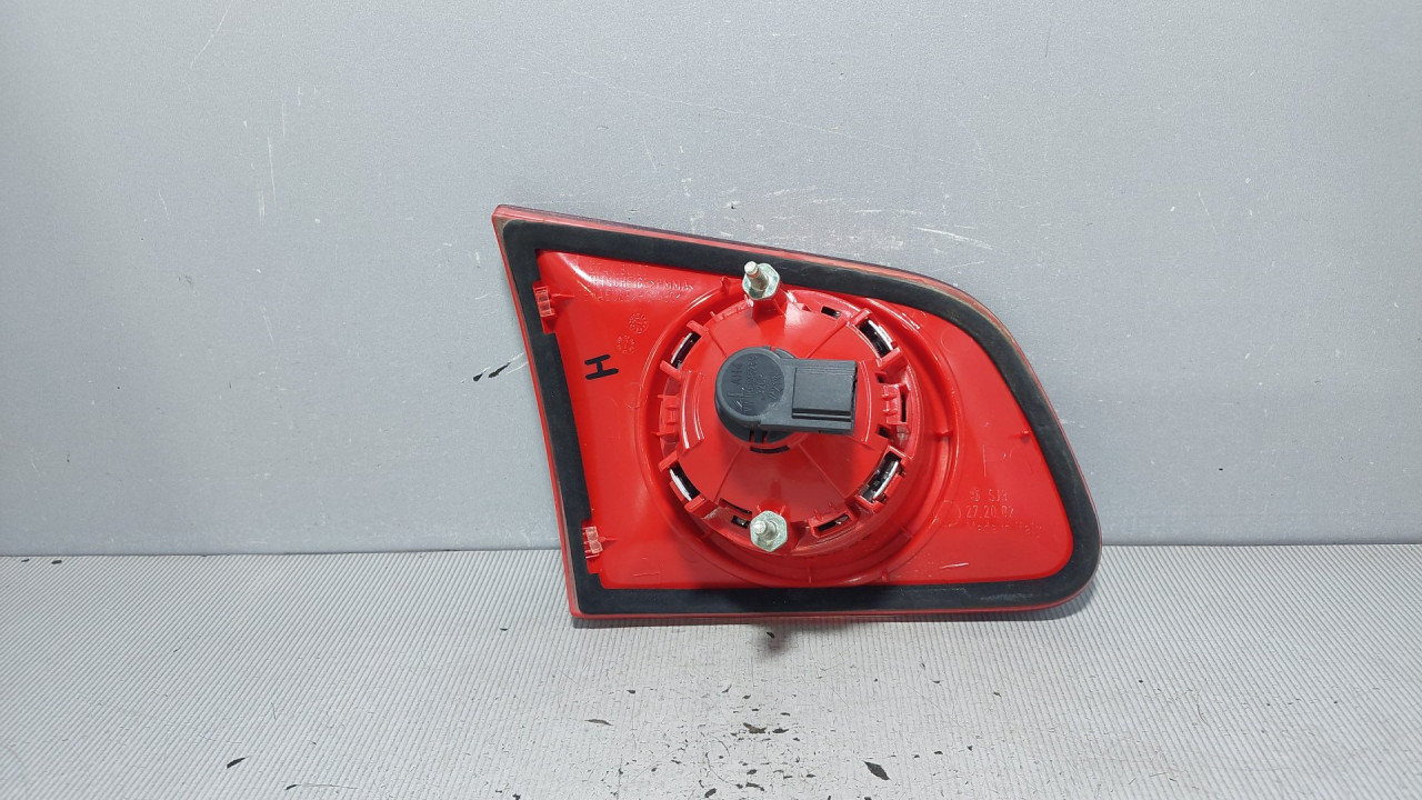 STOP SVJETLO VW PASSAT B6 > 05-10 3C9945094