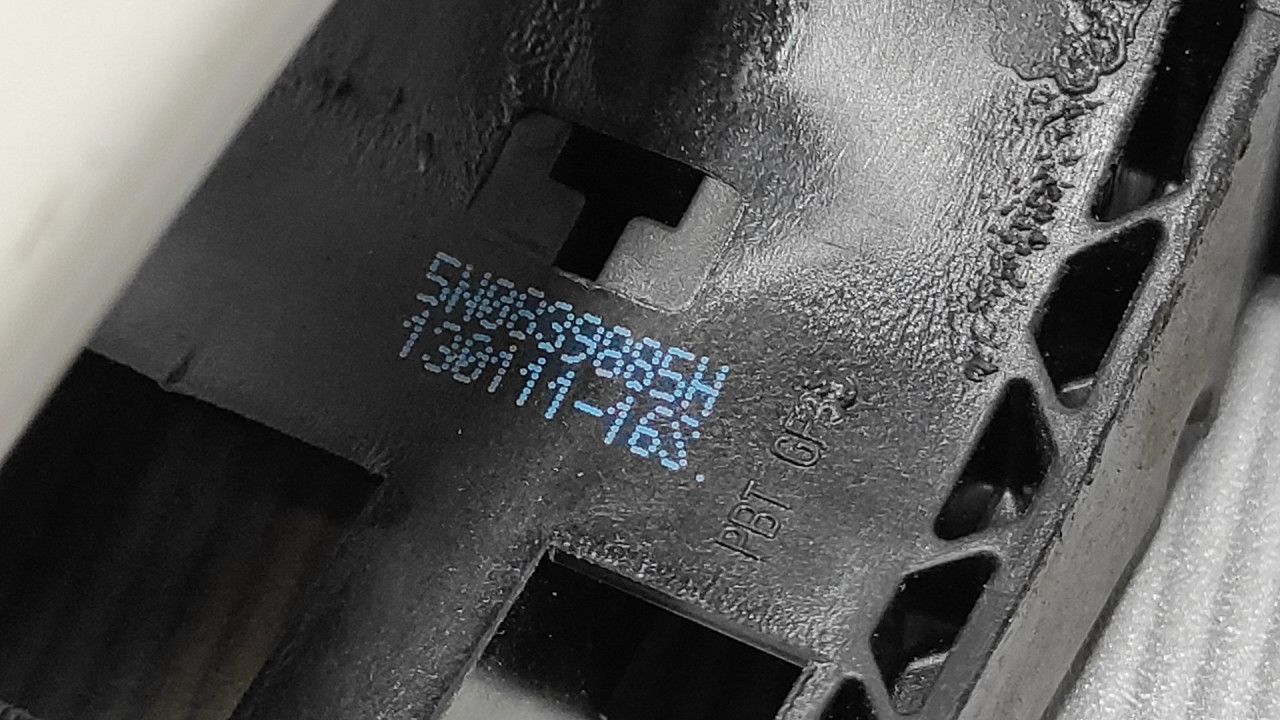 RUCKA VRATA SKODA FABIA > 10-14 5N0839885H