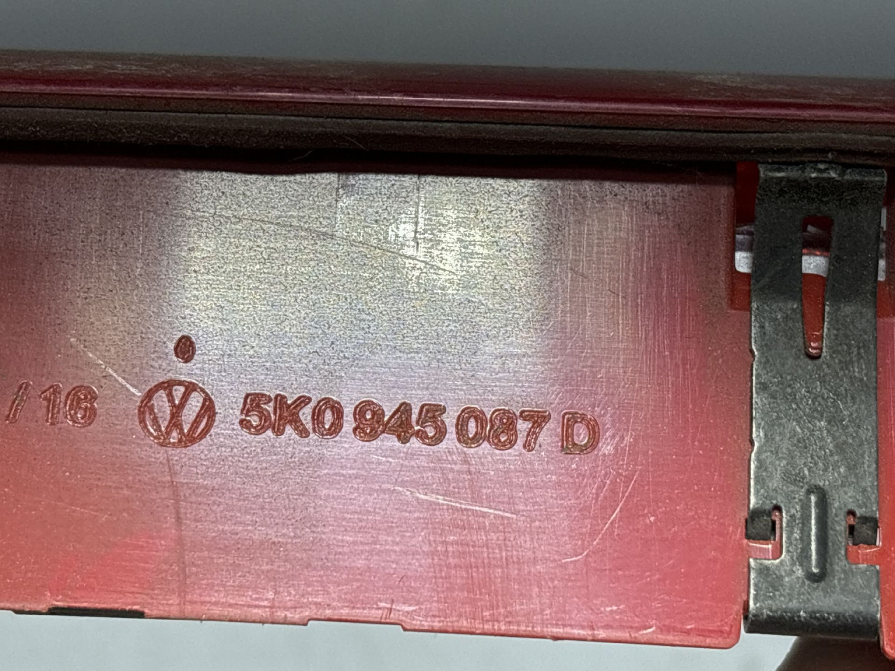 TRECE STOP SVJETLO VW GOLF 7 > 12-16 5K0945087D