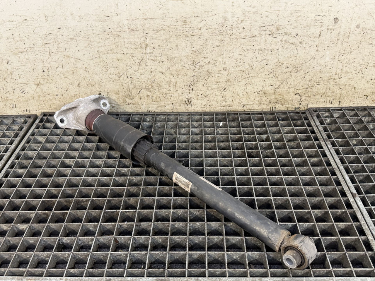 DIJELOVI AMORTIZER AUDI A4 (B9) > 19- 8W0513035AR