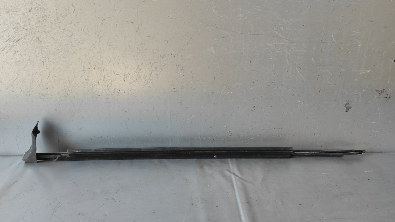 DIJELOVI LAJSNA AUDI A6 4G > 14-18 4G0853284