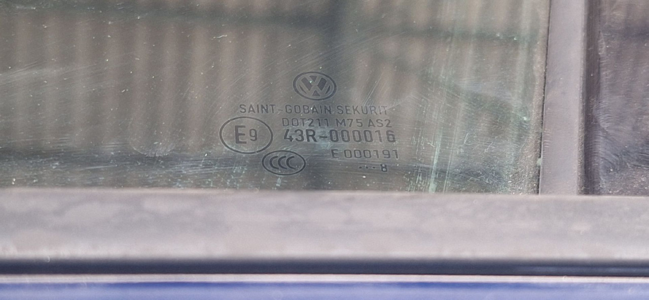 DIJELOVI STAKLO VW T-ROC > 17-