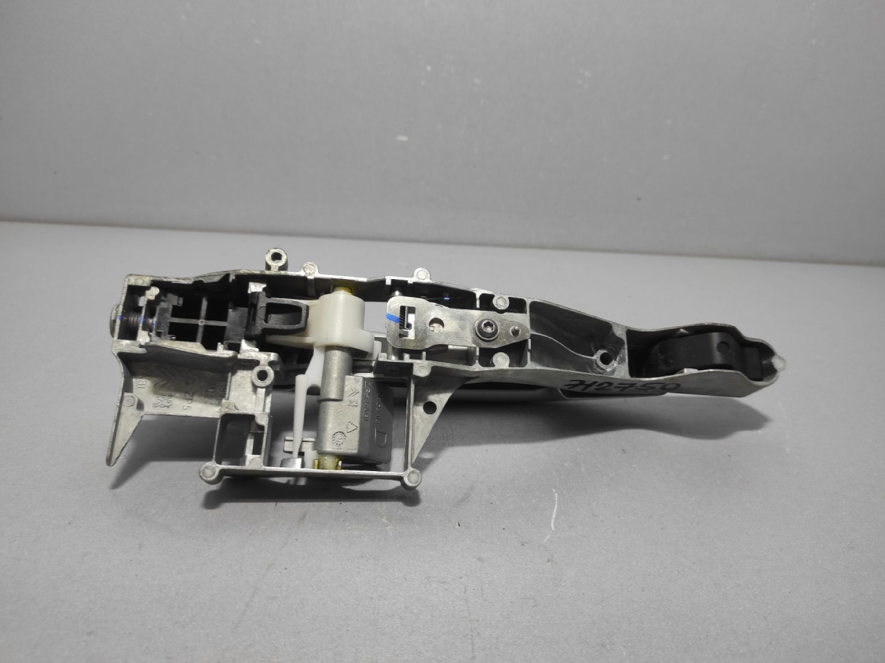 RUCKA VRATA PEUGEOT 207 > 06-09 9680168580