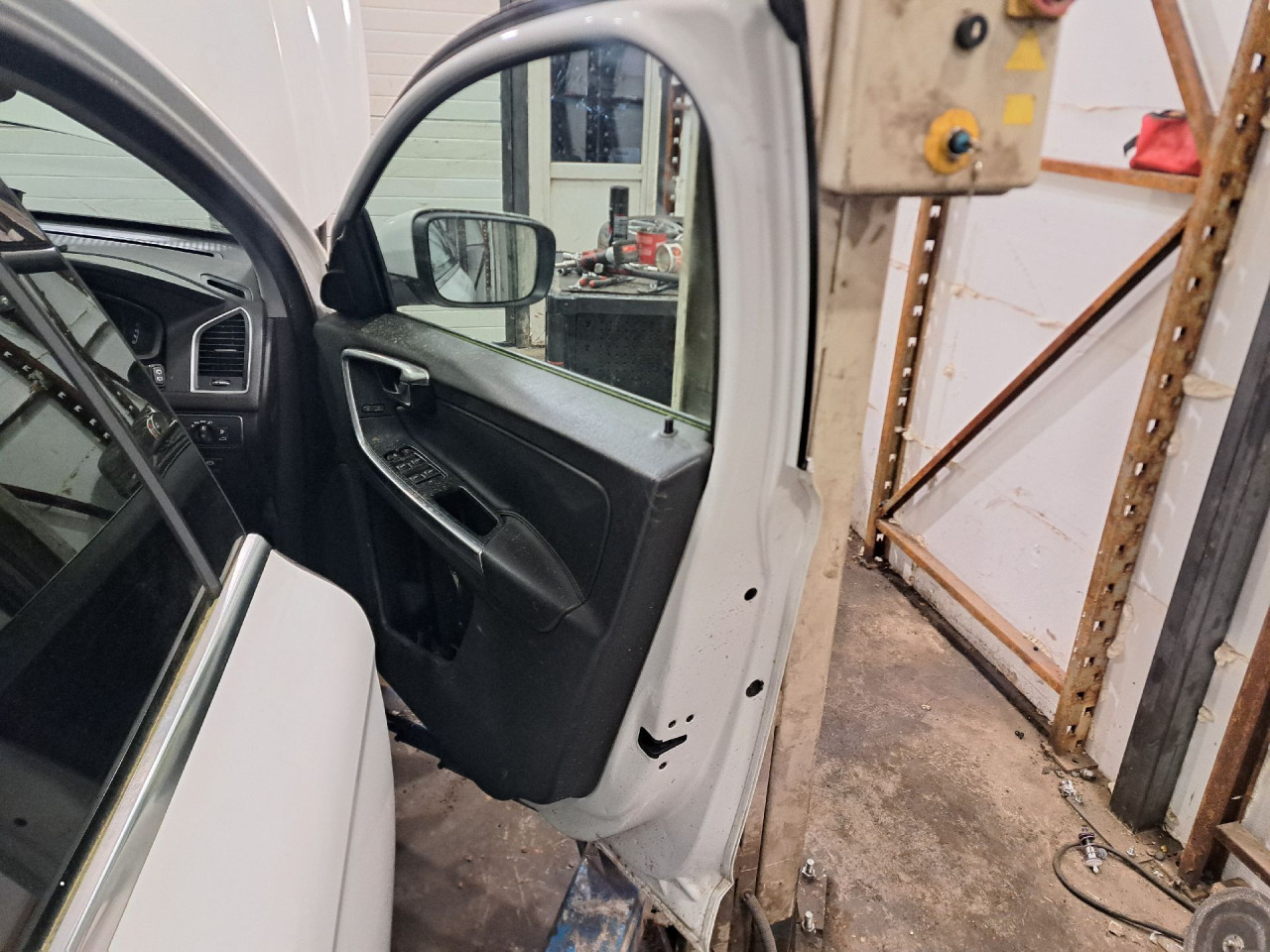 DIJELOVI VRATA VOLVO XC60 > 13-17