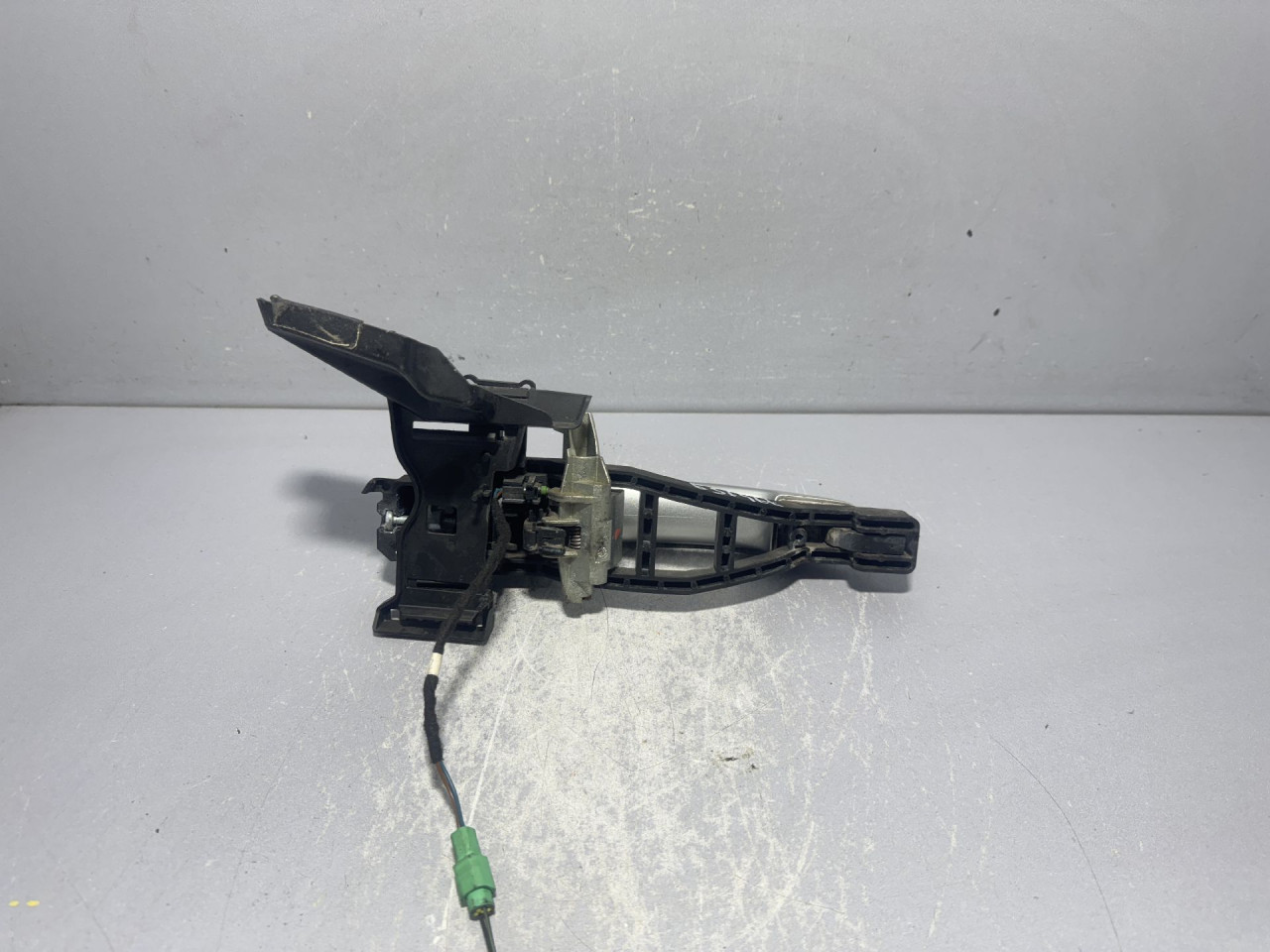 DIJELOVI RUCKA VRATA FORD KUGA > 08-12 2.0 4M51A266B23