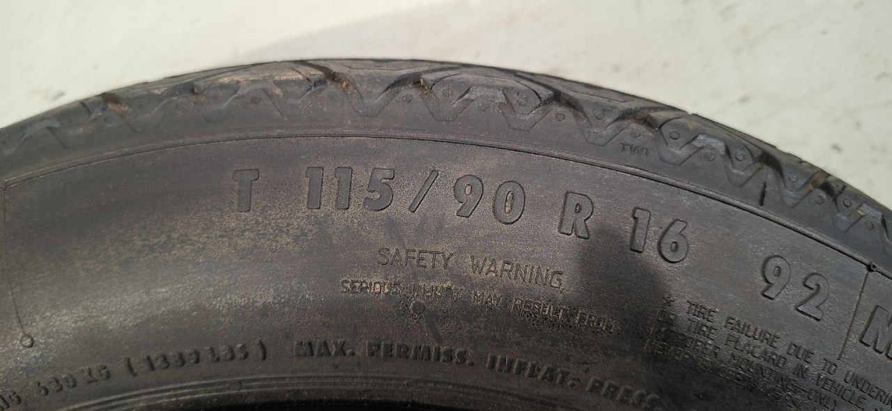 DIJELOVI REZERVNA GUMA VOLVO V40 > 12-16 2.0 30683913