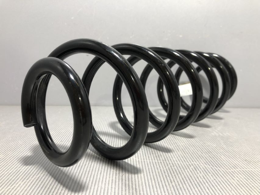 OPRUGA AMORTIZERA VW GOLF 7 > 12-16 5Q0511121AF