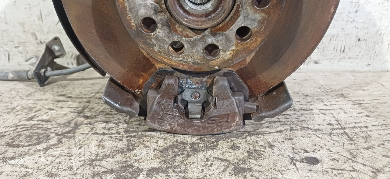 DIJELOVI KOCIONA KLJESTA VW GOLF 7 > 12-16