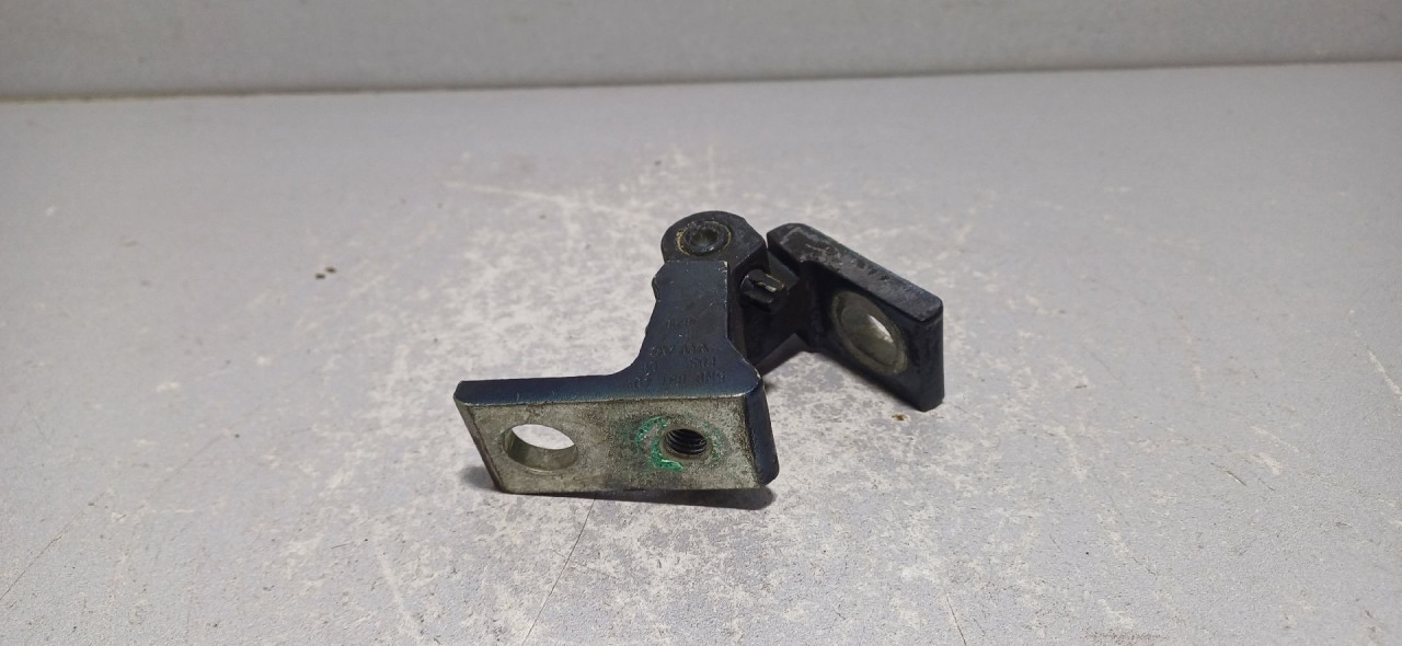 DIJELOVI BAGLAMA VW TIGUAN > 07-11 5N0831401