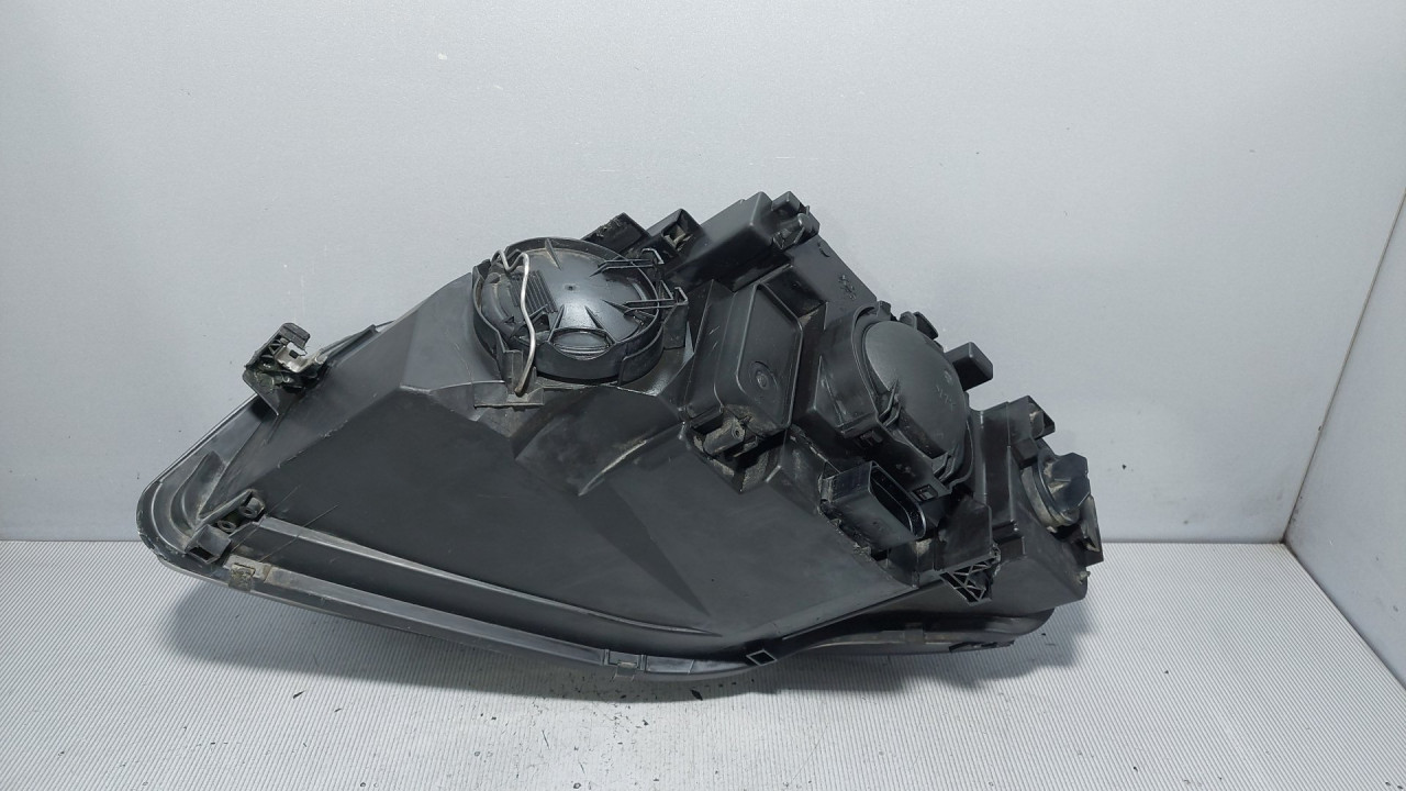DIJELOVI FAR AUDI A4 (B7) > 04-07 8E0941004BK
