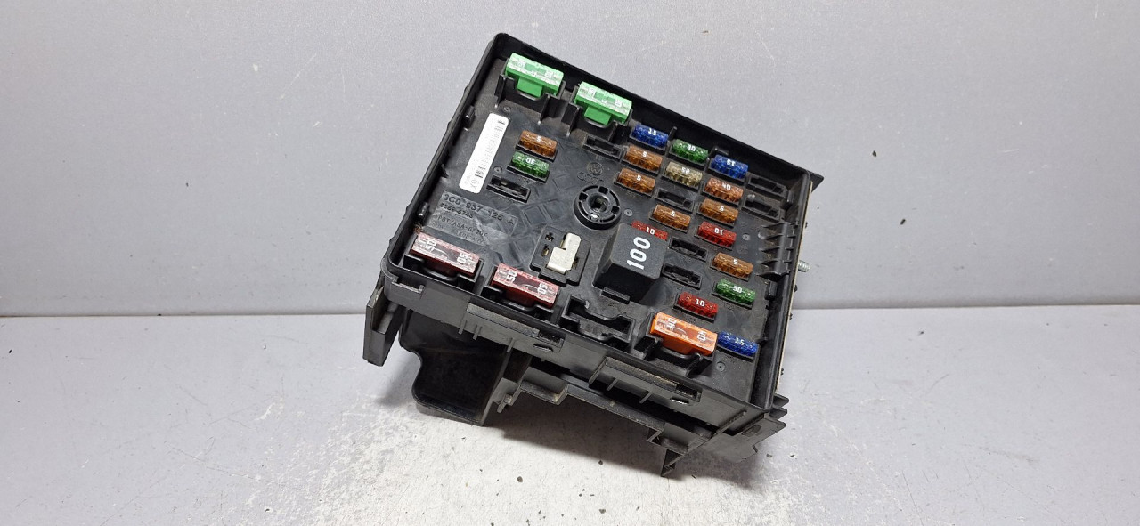 ELEKTRONIKA KUTIJA OSIGURACA VW TIGUAN > 11-15 3C0937125A