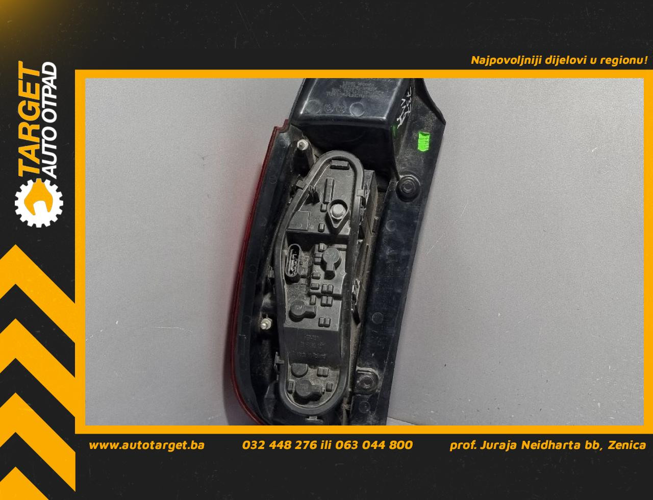 DIJELOVI STOP SVJETLO MITSUBISHI COLT > 09-12 8330A480