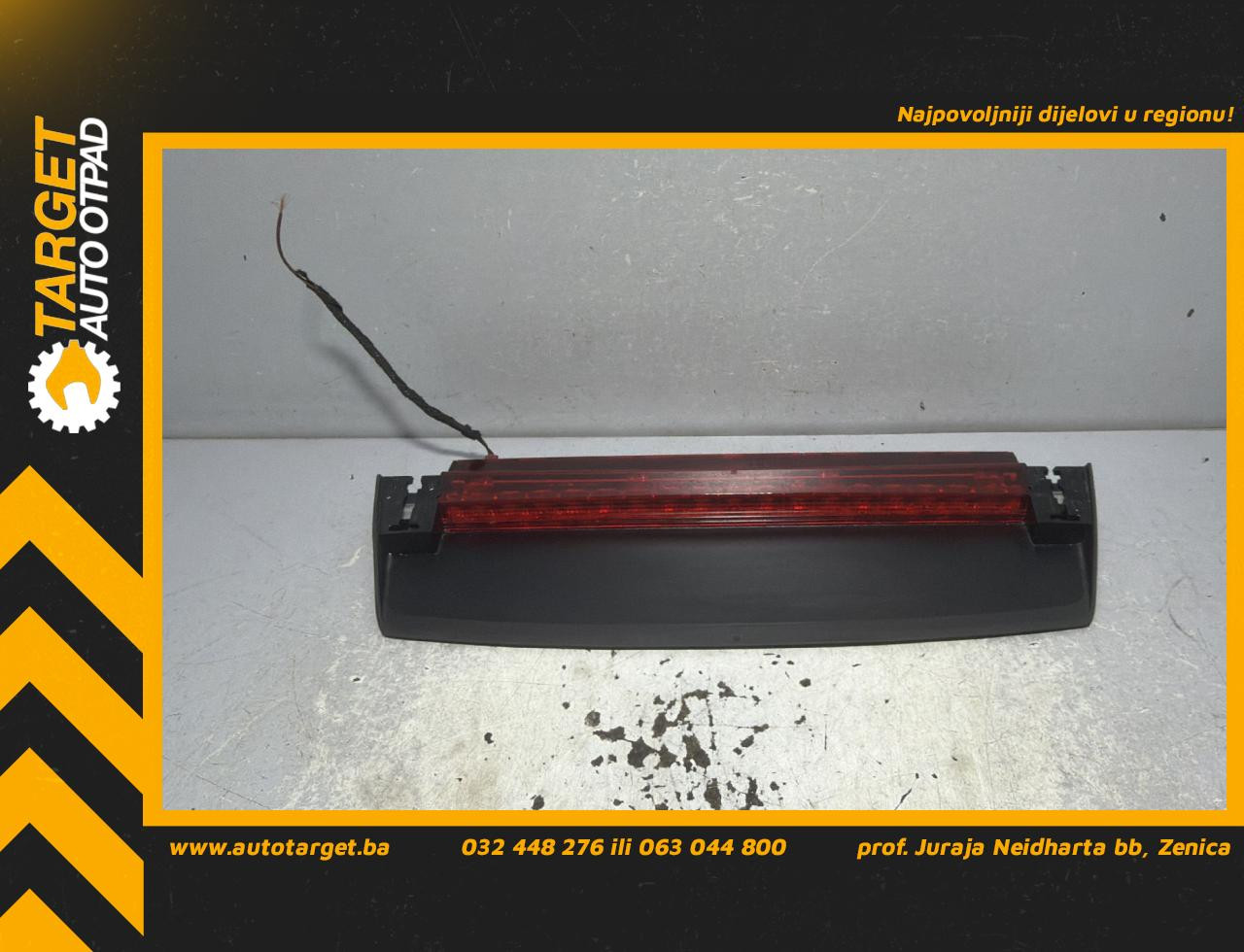DIJELOVI TRECE STOP SVJETLO AUDI A4 (B9) > 15-18 2.0 8W5945097
