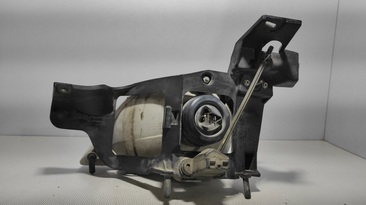DIJELOVI FAR OPEL SINTRA > 96-99 205123H