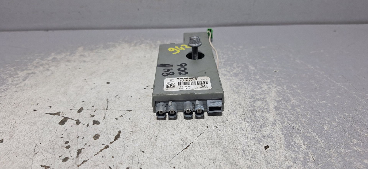 DIJELOVI ANTENA VOLVO XC60 > 13-17 30761717
