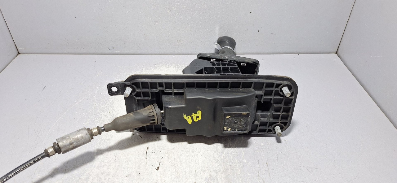 DIJELOVI SALTEBLA VW TOUAREG > 14-18 7P2713025D