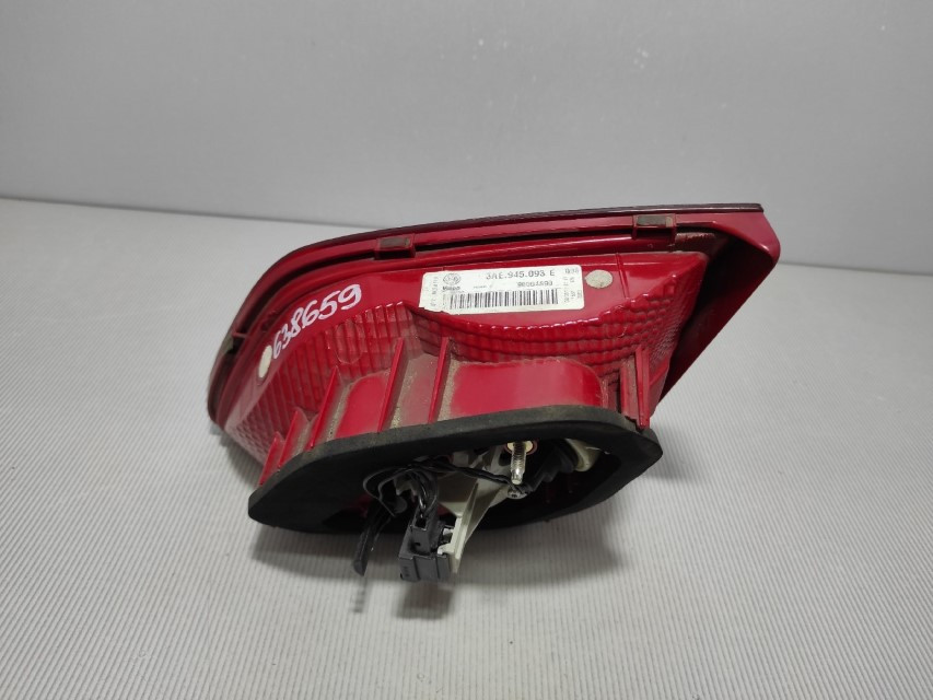 STOP SVJETLO VW PASSAT B7 > 10-14 3AE945093E