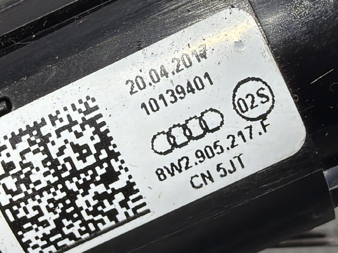 DIJELOVI PREKIDAC AUDI A4 (B9) > 15-18 2.0 8W2905217F