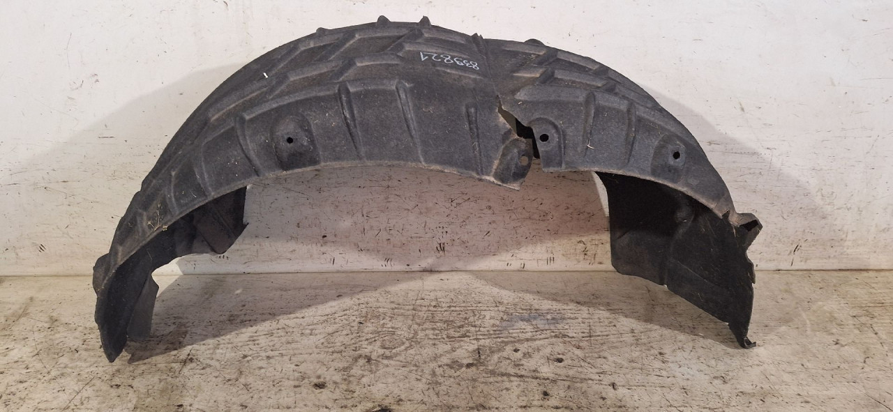 DIJELOVI UNUTRASNJI BLATOBRAN AUDI A6 4K > 18- 4K0810171F