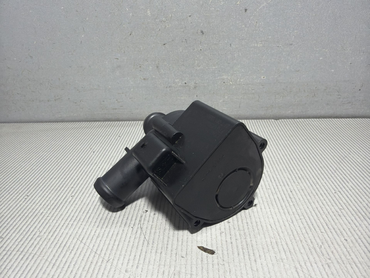 DIJELOVI POMOCNA PUMPA VODE AUDI Q7 (4M) > 19- 3.0 06H121601P