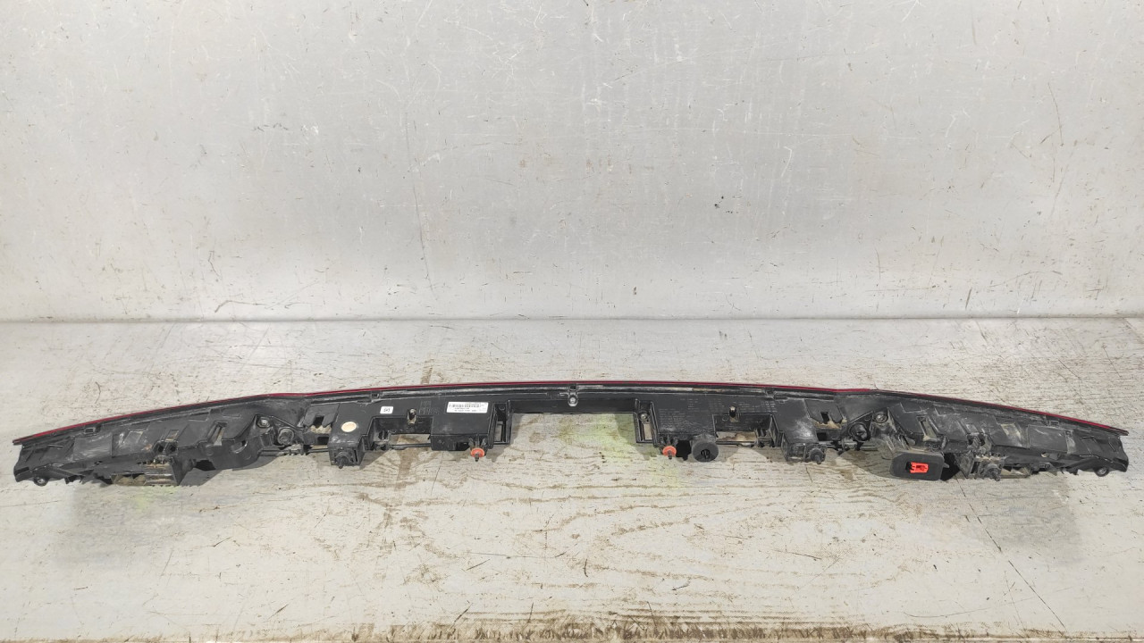 DIJELOVI STOP SVJETLO AUDI E-TRON > 18- 4KE945095B