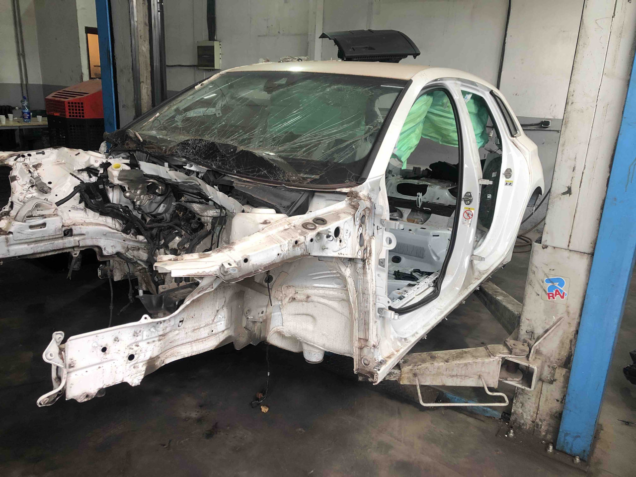 DIJELOVI AUDI A3 (8Y) > 20 -  1.4 Benzin DGEA MOTOR